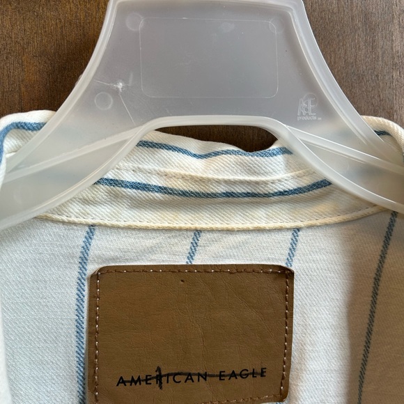 American Eagle white (blue stripe) Jacket S/M - Picture 4 of 6